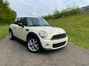 MINI COOPER ONE 1.4 BENZINE GARANTIE  beschikbaar voor biedingen
