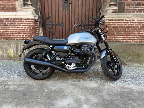 Moto Guzzi V7 bj 2022 met 6000 km 1 JAAR garantie, Motoren, Motoren | Moto Guzzi, Bedrijf, Ophalen