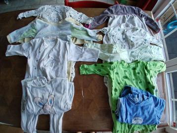 Lot de vêtements enfants 12-18 mois / 80cm beschikbaar voor biedingen