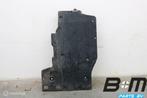 Bodemplaat links Audi A3 8V E-tron 5Q0825505B, Auto-onderdelen, Gebruikt
