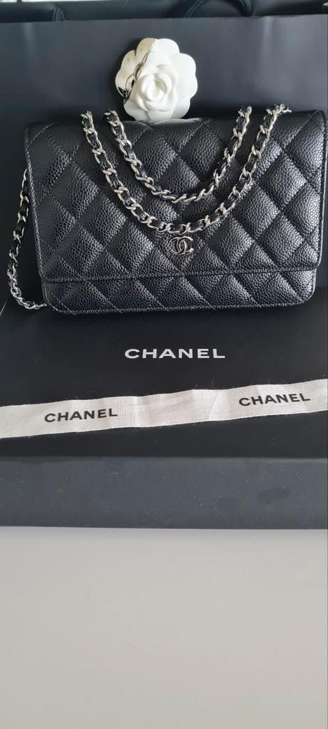 Portefeuille CHANEL sur chaîne caviar noir — état neuf, Bijoux, Sacs & Beauté, Sacs | Sacs Femme, Neuf, Sac à bandoulière, Noir