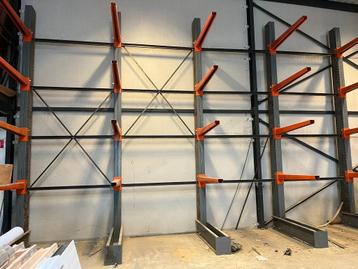 Zware draagarmstelling 8,30m (armen 1400mm) beschikbaar voor biedingen