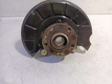 MOYEU DE ROUE AVANT GAUCHE Volkswagen Passat (362), Utilisé, Volkswagen