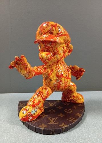 Power Mario by Brother X beschikbaar voor biedingen