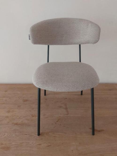 8 stoelen en 4 krukken greige. Quasi nieuwstaat, Huis en Inrichting, Krukjes, Zo goed als nieuw, Ophalen