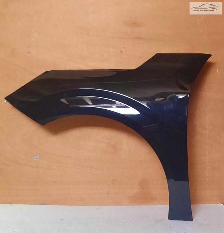 Voorscherm rechts orgineel Peugeot 208 II vanaf 2019, Auto-onderdelen, Carrosserie, Spatbord, Peugeot, Rechts, Gebruikt, Herkomst onderdeel bekend