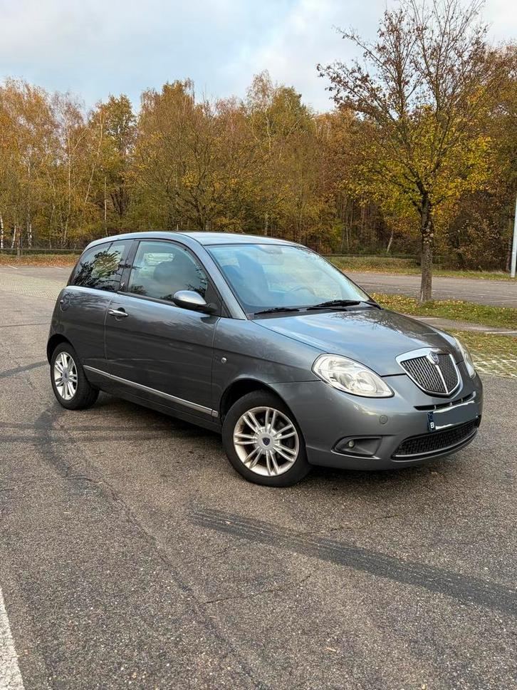 Lancia Ypsilon 1.2 benzine / airco / gekeurd, Auto's, Lancia, Particulier, Ypsilon, ABS, Airbags, Airconditioning, Boordcomputer