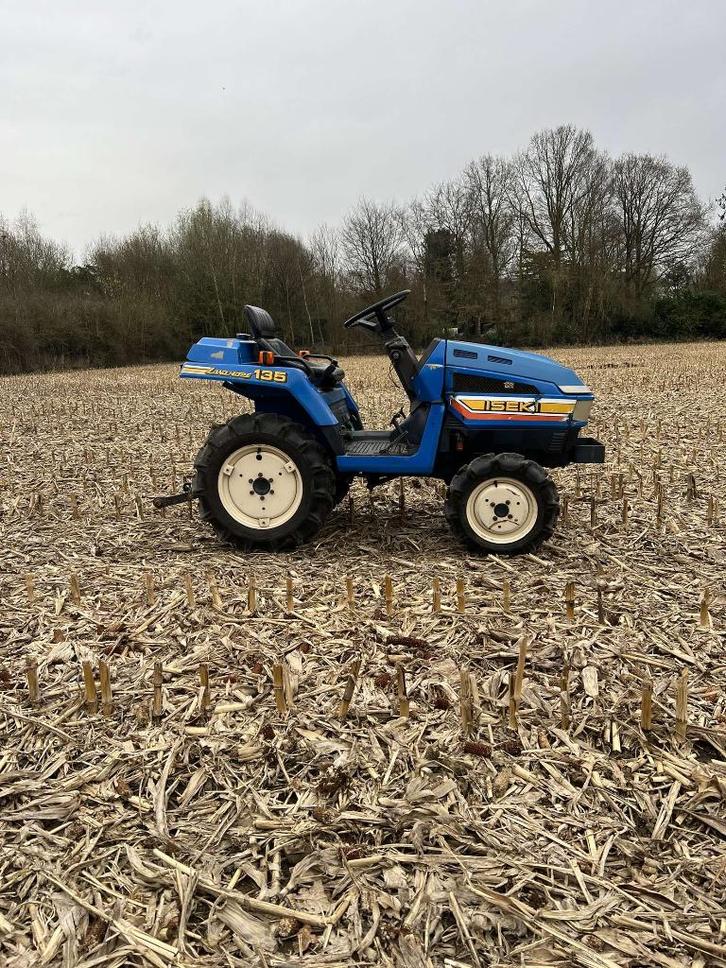 prachtige iseki 135 16pk 3Cil 4x4 4nieuwe banden openopstap!, Zakelijke goederen, Landbouw | Veevoer, Ophalen