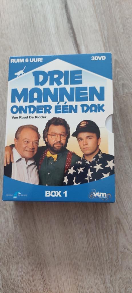DVD BOX DRIE MANNEN ONDER 1 DAK, Cd's en Dvd's, Dvd's | Tv en Series, Gebruikt, Komedie, Boxset, Ophalen