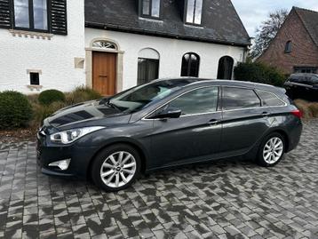 hyundai i40 break te koop in zeer goede staat Full option !  beschikbaar voor biedingen
