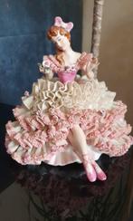 Hérité. Belle statue ancienne en dentelle., Enlèvement ou Envoi