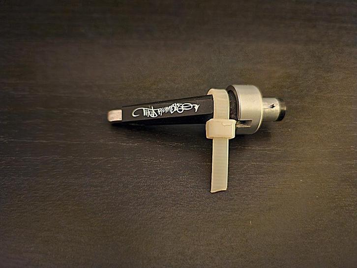 Ortofon Concorde DJ Qbert Thud Rumble platenspeler op vinyl, Muziek en Instrumenten, Dj-sets en Draaitafels, Gebruikt, Draaitafel