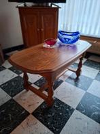 Salontafeltje, Enlèvement