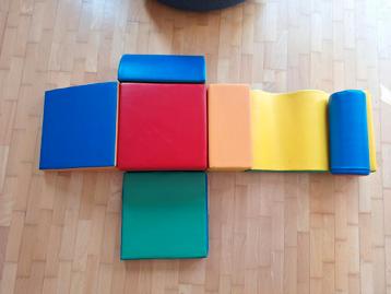 Parcours de psychomotricité Iglu soft play 7 pièces  beschikbaar voor biedingen