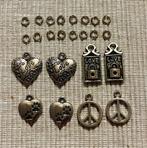 Set van 8 bedeltjes + 16 ringen, Ophalen of Verzenden, Nieuw, Hanger