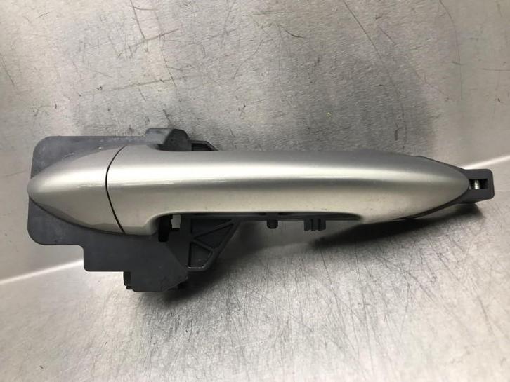 POIGNEE EXTERIEURE AVANT DROITE Kia Venga (|100001293|), Autos : Pièces & Accessoires, Carrosserie & Tôlerie, Kia, Avant, Droite