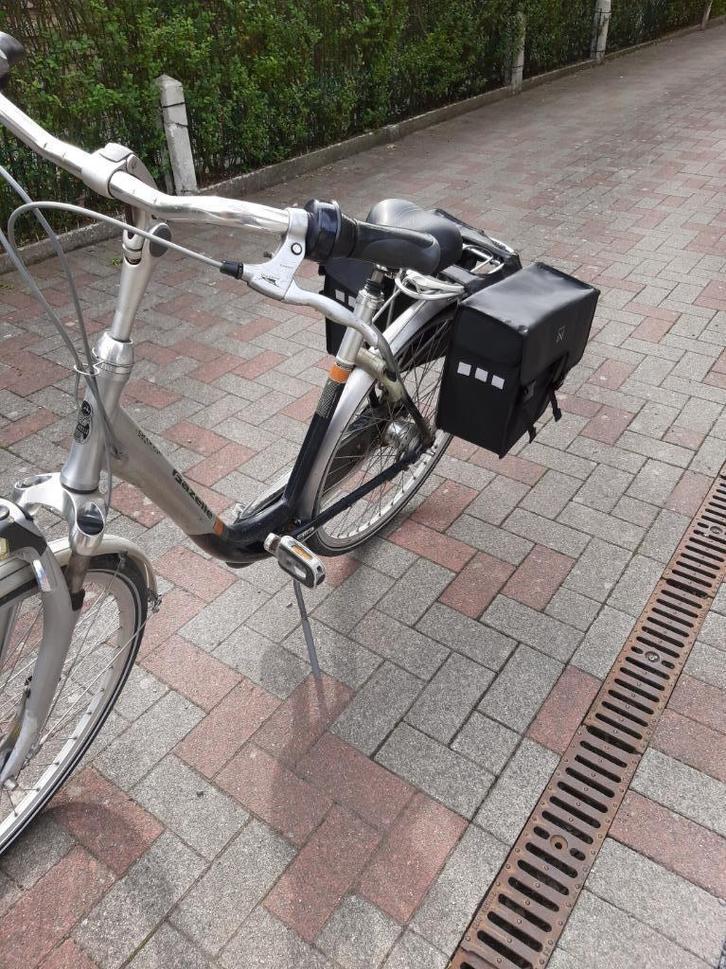 Super koopje, Fietsen en Brommers, Fietsen | Dames | Damesfietsen, Gebruikt, Gazelle, (Extra) lage instap, Versnellingen, 47 tot 50 cm