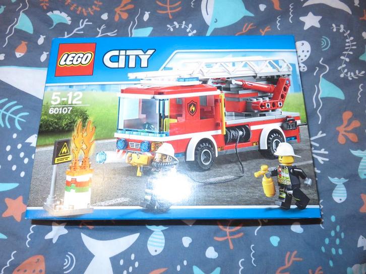Lego city - Brandweer - 60107 - ladderwagen - nieuw, Kinderen en Baby's, Speelgoed | Duplo en Lego, Nieuw, Lego, Complete set