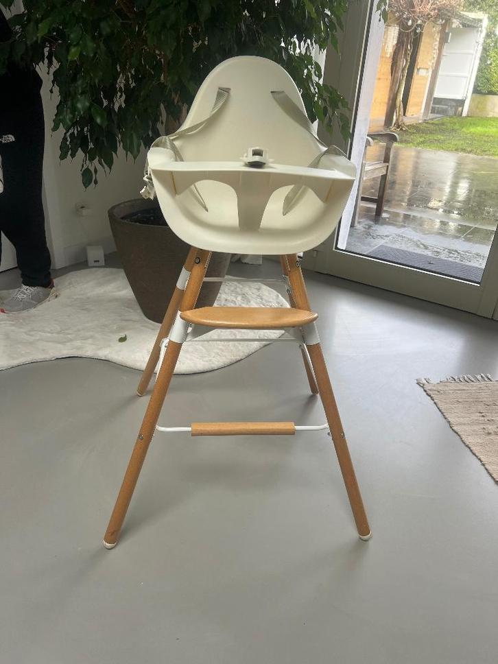 Kinderstoel / Hoge stoel, zo goed als nieuw met extra poten, Kinderen en Baby's, Kinderstoelen, Zo goed als nieuw, Meegroeistoel