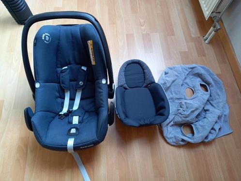 Maxi Cosi Pebble + Beschermhoes, Kinderen en Baby's, Autostoeltjes, Gebruikt, Maxi-Cosi, 0 t/m 13 kg, Autogordel, Ophalen