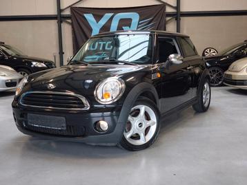 Mini Cooper one 1.6i chroom Pack airco Amby lights beschikbaar voor biedingen
