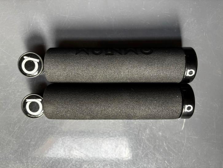 Originele Omnium handvatten – NIEUW, Fietsen en Brommers, Fietsaccessoires | Fietsstoeltjes, Nieuw, Ophalen of Verzenden