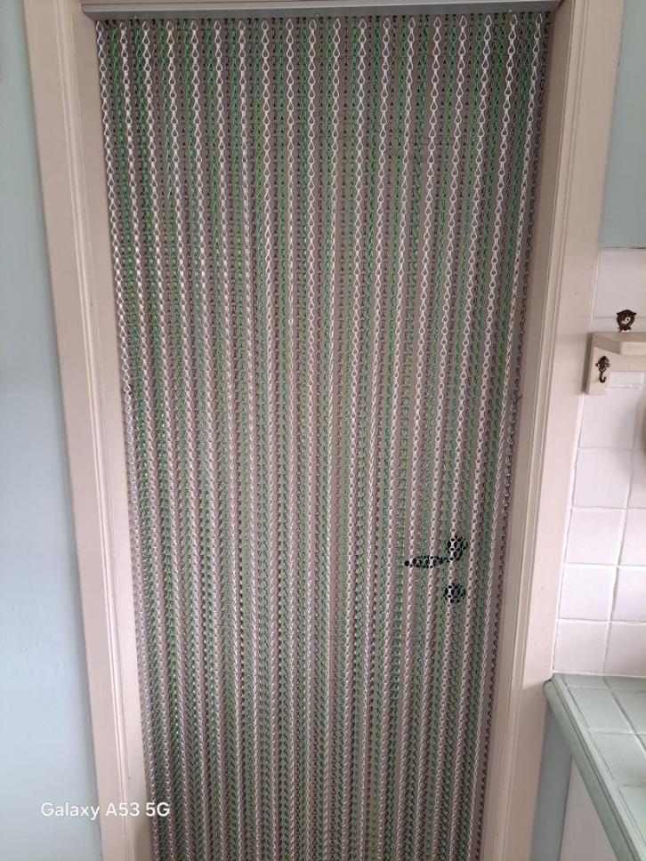 Deux rideaux de porte en chaînettes en aluminium, Huis en Inrichting, Stoffering | Gordijnen en Lamellen, Nieuw, Ophalen