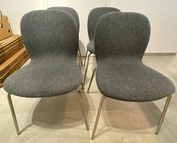 eetkamerstoelen beschikbaar voor biedingen
