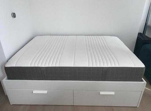 Cadre de lit Ikea Brimnes 180x200 cm, Maison & Meubles, Chambre à coucher | Lits boxsprings, Utilisé, Blanc, Enlèvement ou Envoi