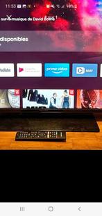 ② TV Samsung écran plat 32 pouces avec pied et support mural — Télévisions  — 2ememain
