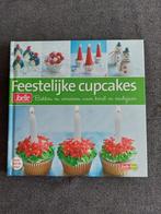 Feestelijke cupcakes, Hobby en Vrije tijd, Taarten en Cupcakes maken, Ophalen of Verzenden, Zo goed als nieuw, Cupcakes, Boek of Tijdschrift