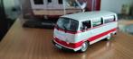 Volkswagen T2 Kombi rouge/blanc 1:43, Hobby & Loisirs créatifs, Voitures miniatures | 1:43, Comme neuf, Enlèvement ou Envoi