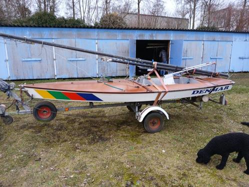 JONGENS HEBBEN EEN GAT, Watersport en Boten, Open zeilboten, Zo goed als nieuw, Overige typen, 3 tot 6 meter, Hout, Geen motor