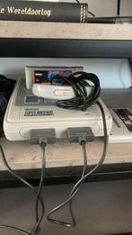 Super Nintendo met twee spellen en twee joysticks, Consoles de jeu & Jeux vidéo, Consoles de jeu | Nintendo NES, Comme neuf, Enlèvement ou Envoi