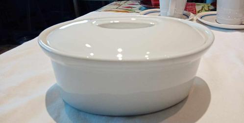 bol à four ovale en céramique blanche avec couvercle, Maison & Meubles, Cuisine | Vaisselle, Comme neuf, Récipient(s), Uni, Poterie