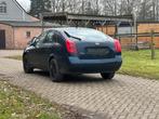 Nissan Primera Benzine 111ooo km Lez ok 800€, Stof, Zwart, Blauw, Bedrijf