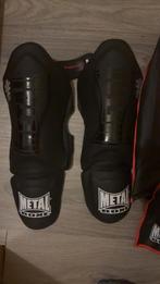 boks handschoen en scheen beschermers, Ophalen, Zo goed als nieuw