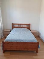 Tweepersoonsbed met 2 nachtkastjes + boxspring 90€ per bxl, Zo goed als nieuw, Hout