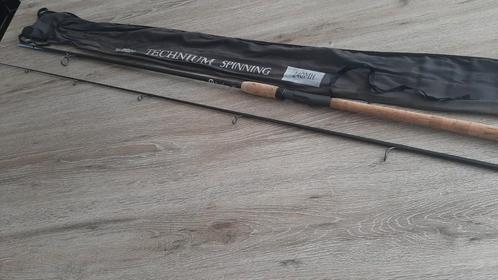Shimano Technicum Spinning 240MH spinhengel, Watersport en Boten, Hengelsport | Roofvissen, Zo goed als nieuw, Ophalen of Verzenden