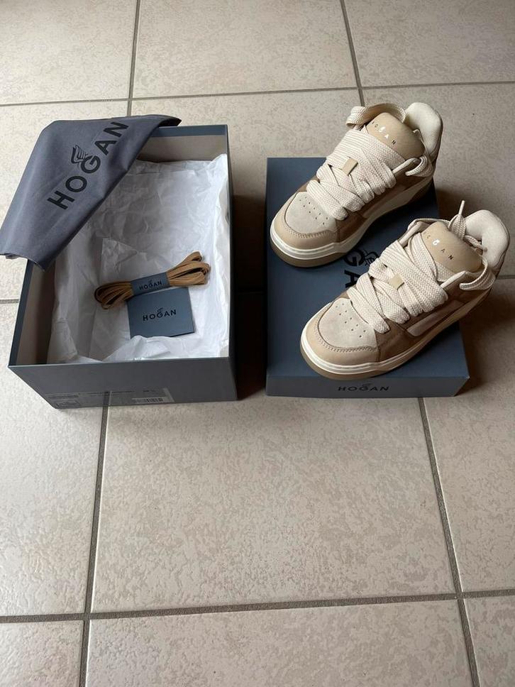 Baskets HOGAN 36,5 (Neuves), Sport en Fitness, Basketbal, Nieuw, Ophalen