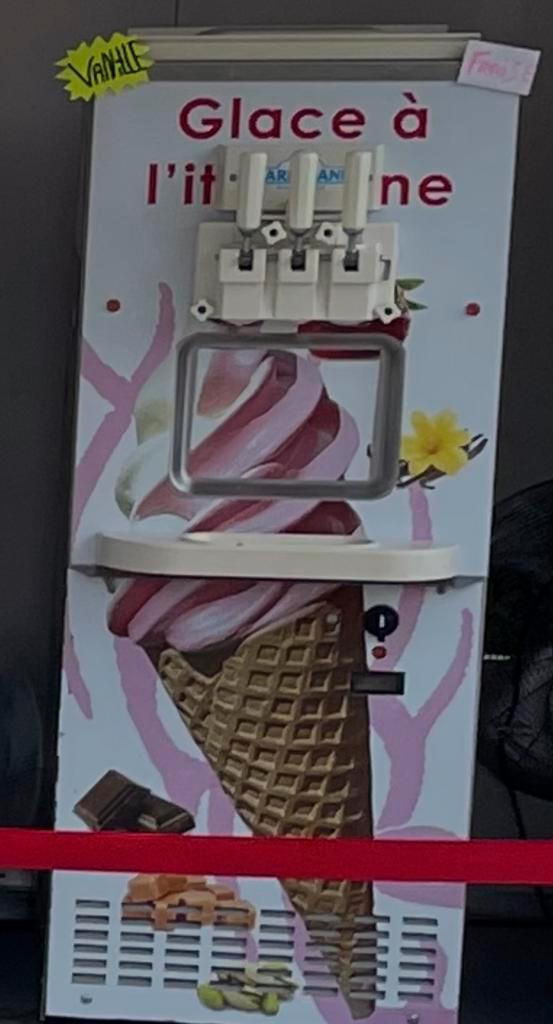 Machine à glace italienne, Carpigiani tre bp a pompe, Collections, Signets, Comme neuf, Enlèvement