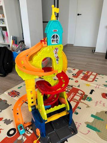 Fisher price racebaan beschikbaar voor biedingen