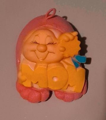 Ludiek popje "Mom" beschikbaar voor biedingen