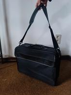 Relatief grote Laptoptas (Dell), Computers en Software, Laptoptassen, Ophalen