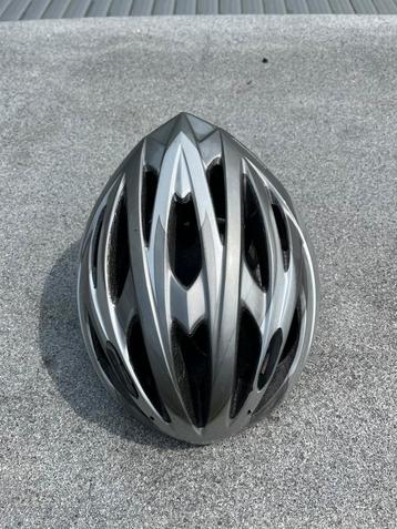 BELL fietshelm beschikbaar voor biedingen