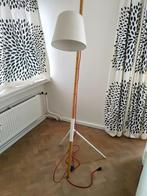 Artdelight - Strakke vloerlamp Sensa Tripod wit met hout, Ophalen, Zo goed als nieuw, Hout, 100 tot 150 cm
