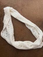 Ronde witte sjaal, Kleding | Dames, Mutsen, Sjaals en Handschoenen, Ophalen of Verzenden, Zo goed als nieuw, Sjaal