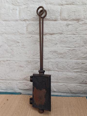 Ancien gaufrier beschikbaar voor biedingen