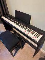 Roland fp-30 incl onderstel, pedalen en pianostoeltje, Muziek en Instrumenten, Ophalen, Gebruikt, Zwart, Digitaal