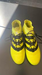 Voetbalschoenen, Sport en Fitness, Ophalen, Gebruikt